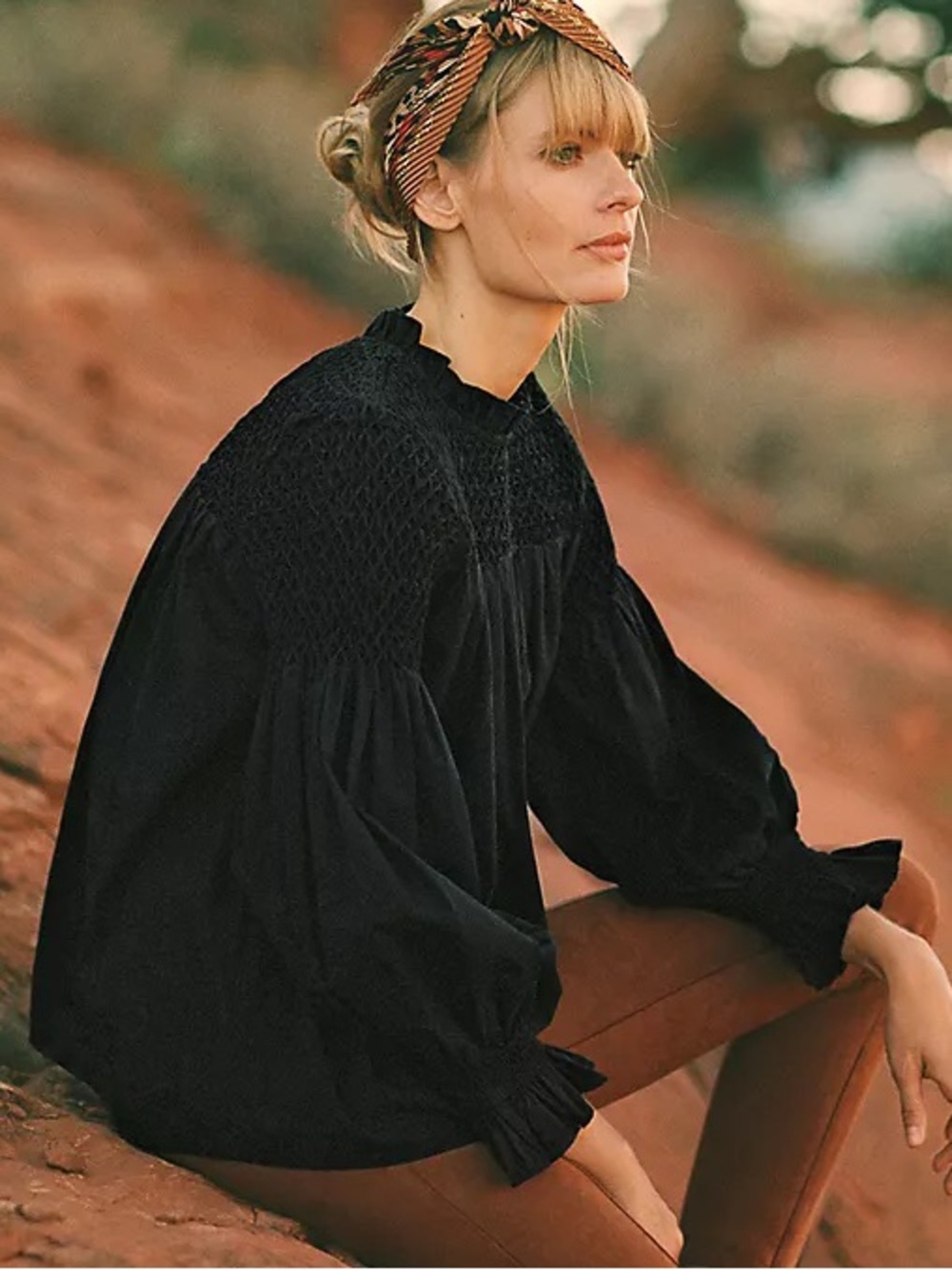 Anthropologie Maeve Modern Peasant Blouse in Black Size 6